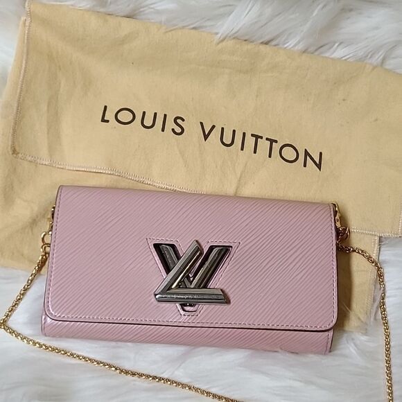 💯 Authentic Louis Vuitton Twist Wallet 🍀 - Picture 3 of 14